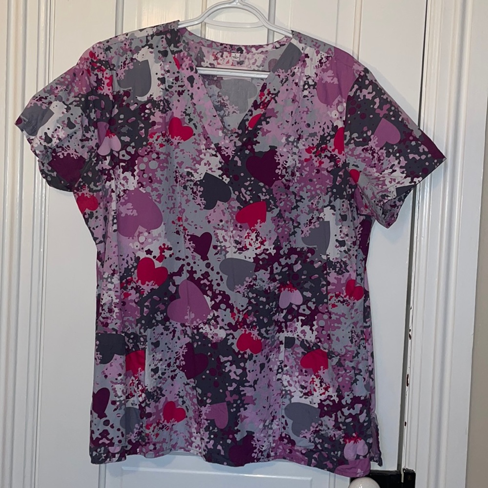 White Cross sz Large Heart Scrub Top